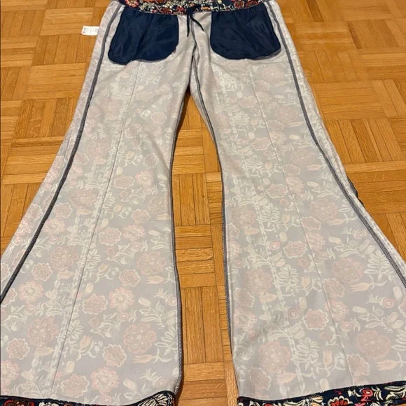 Adidas. Women pants - Picture 9 of 14